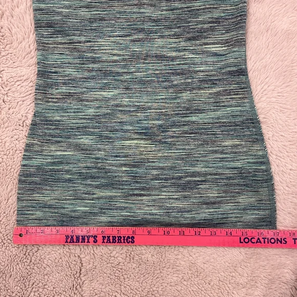 Lululemon Athletica | Power Y Tank • Space Dye Camo Alberta Lake Teal | Size 6 - Picture 6 of 16